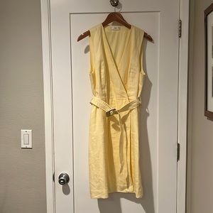 Mango. 100% linen. Yellow. Sleeveless wrap dress with belt.